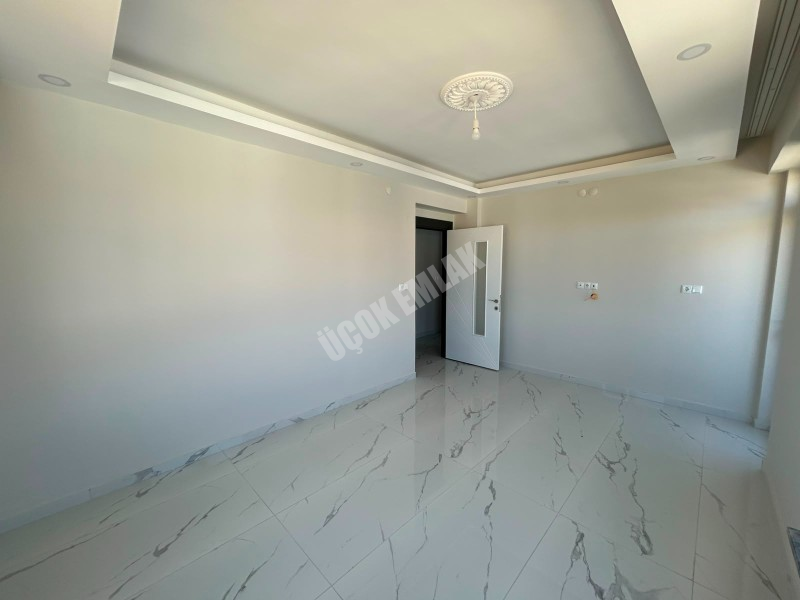 * AFYON ÜÇOK EMLAKTAN MAREŞAL FEVZİ ÇAKMAK MAH 2+1 78M² SIFIR LÜKS SATILIK DAİRE *