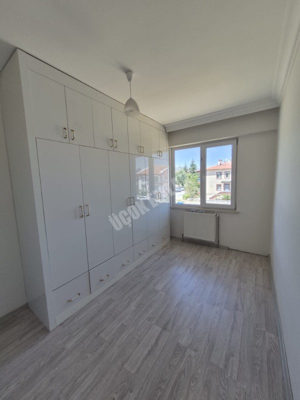 AFYON ÜÇOK EMLAKTAN FATİH MAH 3+1 117M² SIFIR AYARINDA EBEVEYN BANYOLU SATILIK DAİRE 