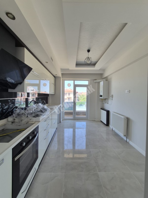 AFYON ÜÇOK EMLAKTAN FATİH MAH 3+1 117M² SIFIR AYARINDA EBEVEYN BANYOLU SATILIK DAİRE 