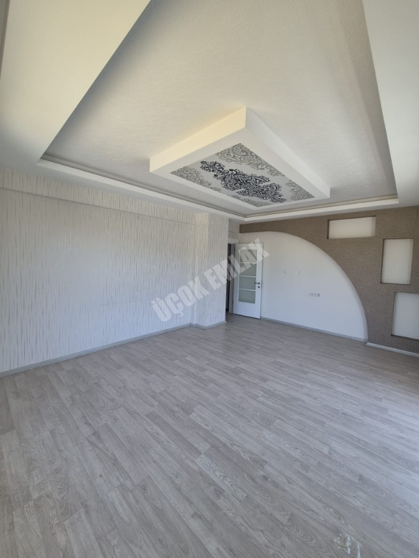 AFYON ÜÇOK EMLAKTAN FATİH MAH 3+1 117M² SIFIR AYARINDA EBEVEYN BANYOLU SATILIK DAİRE 