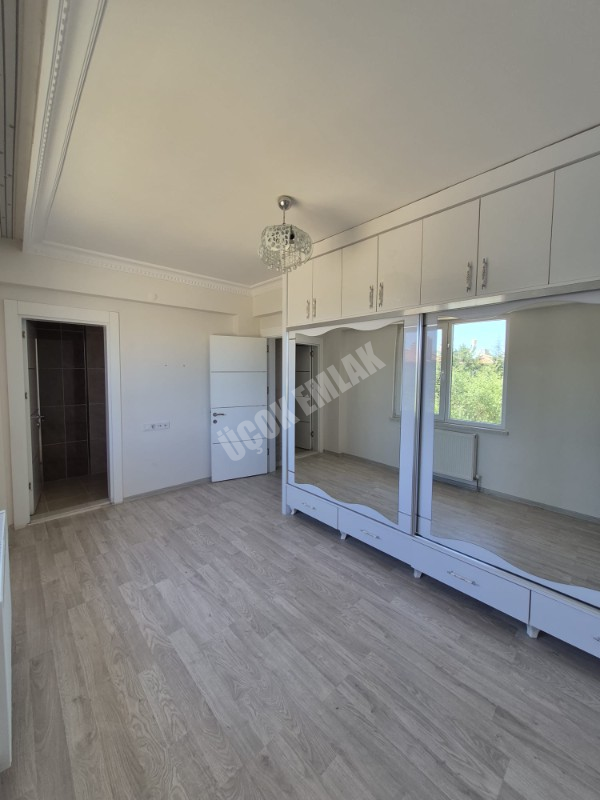 AFYON ÜÇOK EMLAKTAN FATİH MAH 3+1 117M² SIFIR AYARINDA EBEVEYN BANYOLU SATILIK DAİRE 