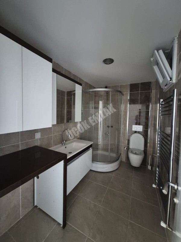 AFYON ÜÇOK EMLAKTAN FATİH MAH 3+1 117M² SIFIR AYARINDA EBEVEYN BANYOLU SATILIK DAİRE 