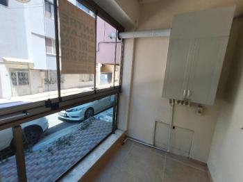 Antre Emlak'tan Kiralık Bahçelievler'de Bozyaka Hastanenei Yanı Doğalgazl ı 2+1Açık Mutfak Salon Yüksek Giriş Yeni Daire