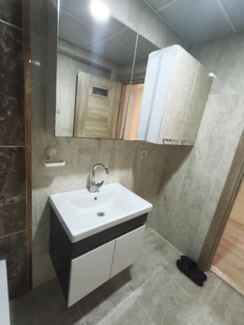 Antre Emlak'tan Kiralık Bahçelievler'de Bozyaka Hastanenei Yanı Doğalgazl ı 2+1Açık Mutfak Salon Yüksek Giriş Yeni Daire