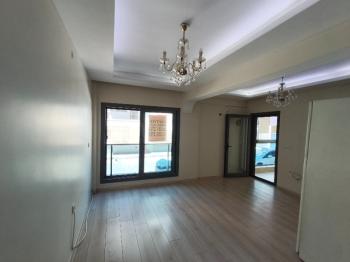 Antre Emlak'tan Kiralık Bahçelievler'de Bozyaka Hastanenei Yanı Doğalgazl ı 2+1Açık Mutfak Salon Yüksek Giriş Yeni Daire