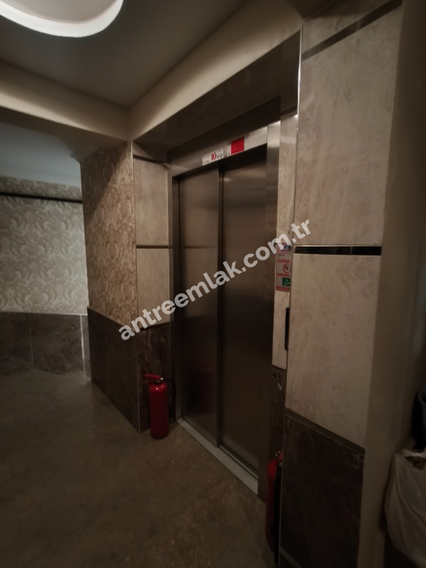Antre Emlak'tan Kiralık Bahçelievler'de Bozyaka Hastanenei Yanı Doğalgazl ı 2+1Açık Mutfak Salon Yüksek Giriş Yeni Daire