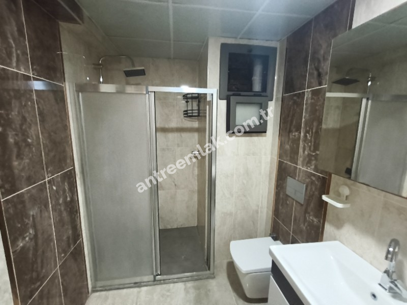 Antre Emlak'tan Kiralık Bahçelievler'de Bozyaka Hastanenei Yanı Doğalgazl ı 2+1Açık Mutfak Salon Yüksek Giriş Yeni Daire