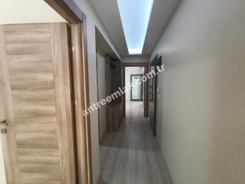 Antre Emlak'tan Kiralık Bahçelievler'de Bozyaka Hastanenei Yanı Doğalgazl ı 2+1Açık Mutfak Salon Yüksek Giriş Yeni Daire
