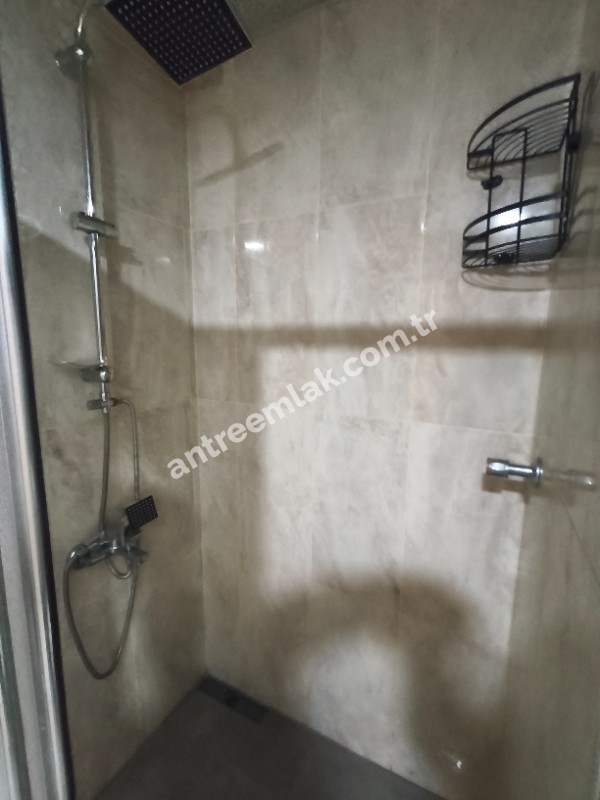 Antre Emlak'tan Kiralık Bahçelievler'de Bozyaka Hastanenei Yanı Doğalgazl ı 2+1Açık Mutfak Salon Yüksek Giriş Yeni Daire