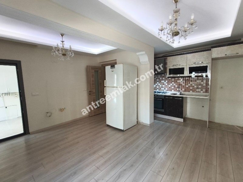 Antre Emlak\\\\\\\\\\\\\\\\\\\\\\\\\\\\\\\'tan Kiralık Bahçelievler\\\\\\\\\\\\\\\\\\\\\\\\\\\\\\\'de Bozyaka Hastanenei Yanı Doğalgazl ı 2+1Açık Mutfak Salon Yüksek Giriş Yeni Daire