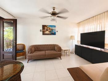 Didim Fevzipaşa Bal Petek Sitesi’nde Denize 90 Metre 4+1 Tripleks İkiz Yazlık