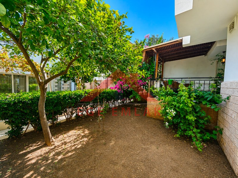 Didim Fevzipaşa Bal Petek Sitesi’nde Denize 90 Metre 4+1 Tripleks İkiz Yazlık