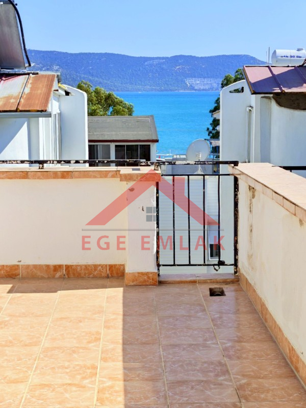 Didim Fevzipaşa Bal Petek Sitesi’nde Denize 90 Metre 4+1 Tripleks İkiz Yazlık