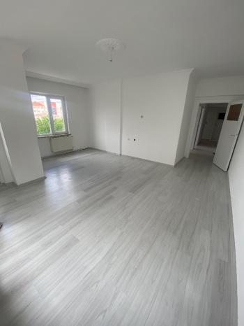 GÜVENAY -  ÇORUM MİMARSİNAN CEMİLBEY CADDESİ ÜZERİ KİRALIK DAİRE