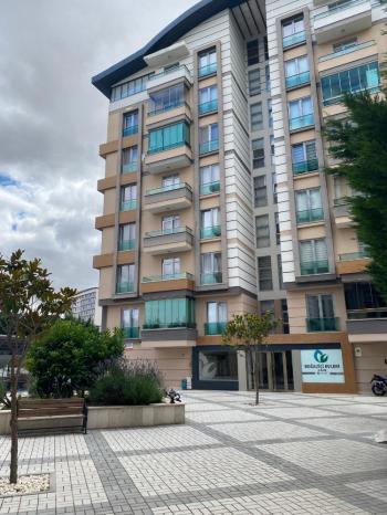GÜVENAY - ÇORUM CAFELER BÖLGESİNDE KAHVELEN ARKASI SATILIK 4+1 DAİRE