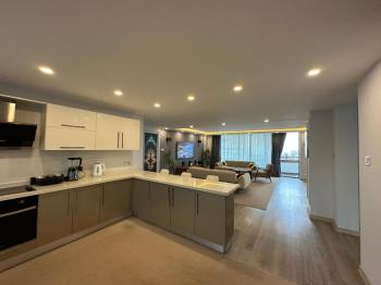 KKTC GİRNE MERKEZDE AKACAN ELEGANCE SİTESİNDE DENİZ HAVUZ VE DAĞ MANZARALI KOMPLE EŞYALI SATILIK 3+1 DAİRE