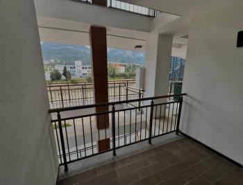 KKTC GİRNE MERKEZDE AKACAN ELEGANCE SİTESİNDE DENİZ HAVUZ VE DAĞ MANZARALI KOMPLE EŞYALI SATILIK 3+1 DAİRE