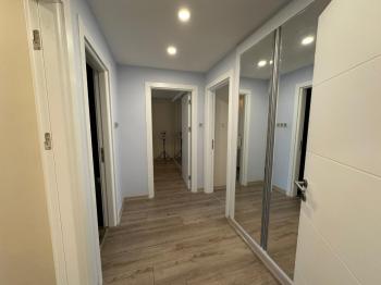 KKTC GİRNE MERKEZDE AKACAN ELEGANCE SİTESİNDE DENİZ HAVUZ VE DAĞ MANZARALI KOMPLE EŞYALI SATILIK 3+1 DAİRE