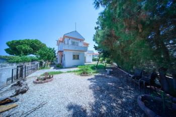 Girne Karaoğlanoğlu Bölgesinde Satılık İkiz Villa