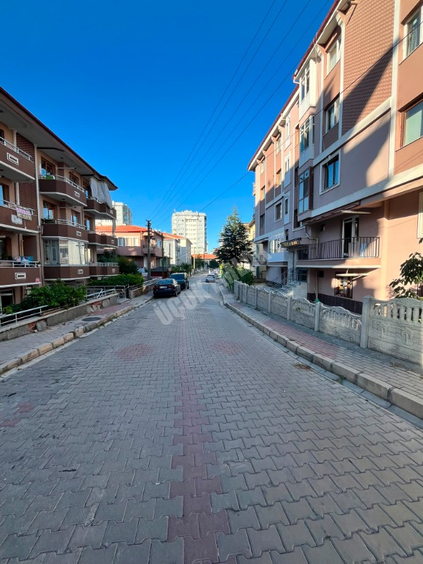 * AFYON ÜÇOK EMLAKTAN ESENTEPE MAH 2+1 90M² TEMİZ BAKIMLI SATILIK DAİRE *