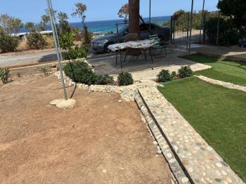 Girne Karşıyaka 'da 548 m2 Alan İçerisinde Bulunan 2+1 SATILIK MÜSTAKİL EV