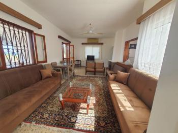 Girne Karşıyaka 'da 548 m2 Alan İçerisinde Bulunan 2+1 SATILIK MÜSTAKİL EV
