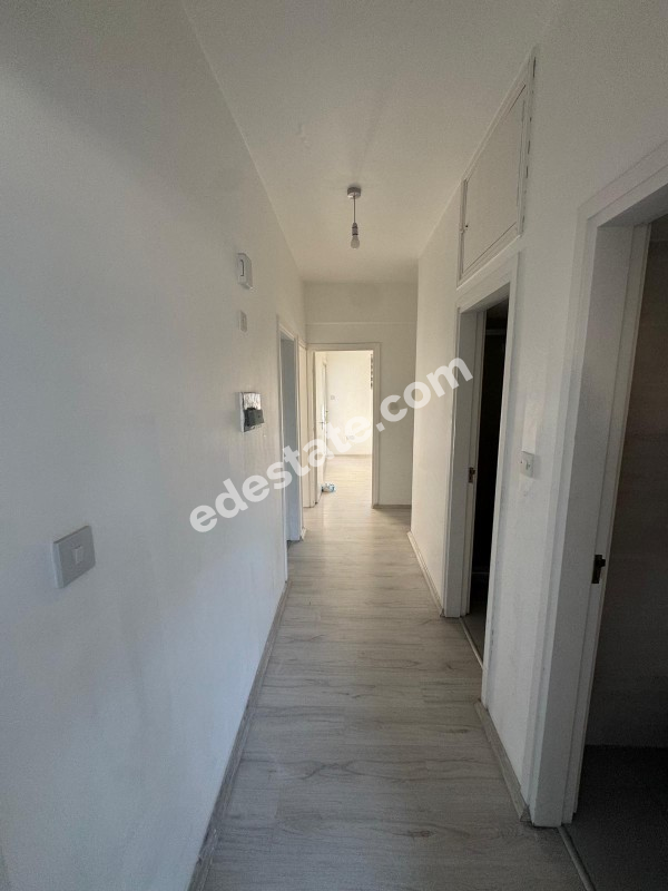 Lefkoşa Yenikent Ziraat Bankası Yanı Satılık 2+1 Daire