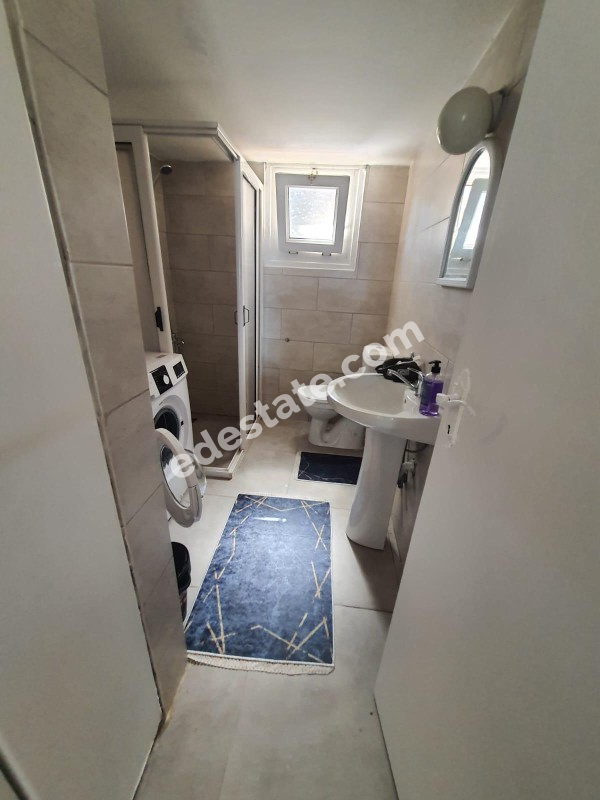 Girne Karşıyaka 'da 548 m2 Alan İçerisinde Bulunan 2+1 SATILIK MÜSTAKİL EV