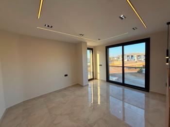 Didim'de 3+1 Havuzlu Otoparklı Teraslı Villa