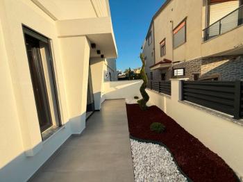 Didim'de 3+1 Havuzlu Otoparklı Teraslı Villa