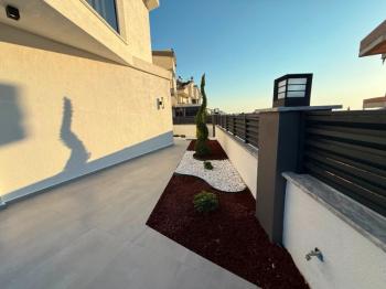 Didim'de 3+1 Havuzlu Otoparklı Teraslı Villa