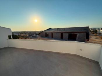 Didim'de 3+1 Havuzlu Otoparklı Teraslı Villa