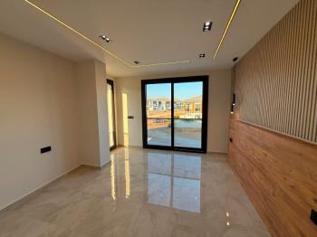 Didim'de 3+1 Havuzlu Otoparklı Teraslı Villa