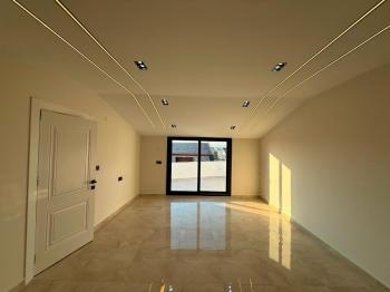 Didim'de 3+1 Havuzlu Otoparklı Teraslı Villa
