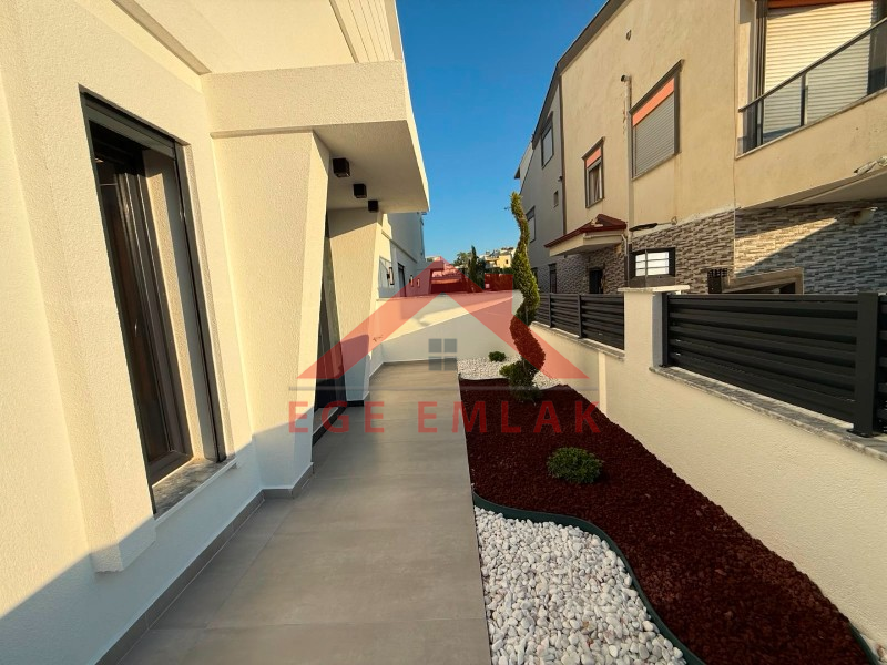 Didim'de 3+1 Havuzlu Otoparklı Teraslı Villa