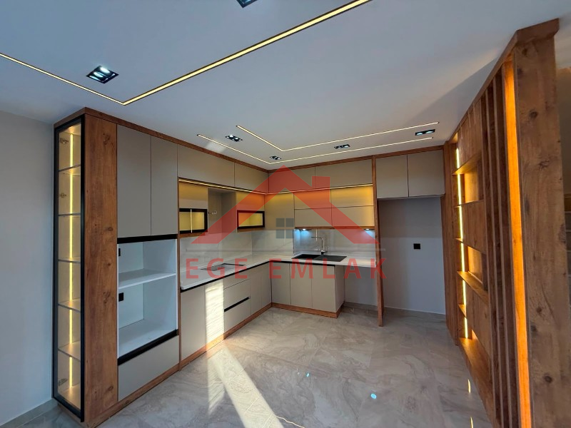 Didim'de 3+1 Havuzlu Otoparklı Teraslı Villa