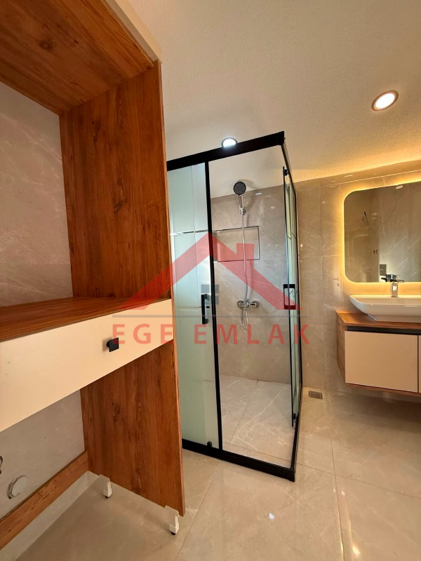 Didim'de 3+1 Havuzlu Otoparklı Teraslı Villa