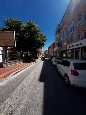 SEVİLLER MAH. CADDE ÜZERİNDE SATILIK 2 KATLI 500m2 DÜKKAN