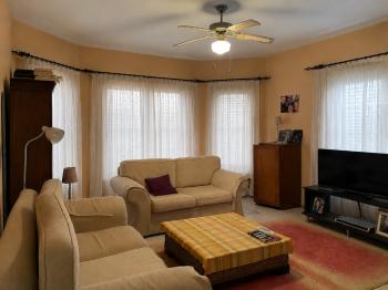 Girne Edremit'te Özel Havuzlu, Deniz Manzaralı 3+1 Satılık Villa