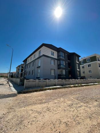 AFYON ÜÇOK EMLAKTAN KANLICA MAH SATILIK SIFIR 3+1 LÜX 1 KAT DAİRE