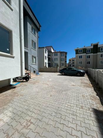 AFYON ÜÇOK EMLAKTAN KANLICA MAH SATILIK SIFIR 3+1 LÜX 1 KAT DAİRE