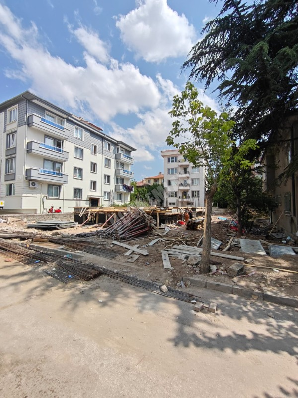 * AFYON ÜÇOK EMLAKTAN GÜVENEVLER MAH 2+1 80M² SATILIK DAİRELER *
