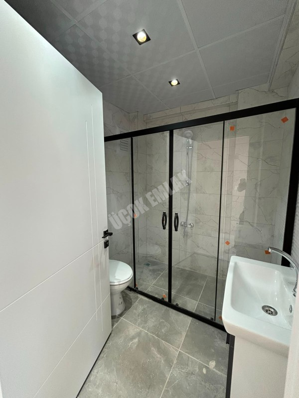 AFYON ÜÇOK EMLAKTAN KANLICA MAH SATILIK SIFIR 3+1 LÜX 1 KAT DAİRE