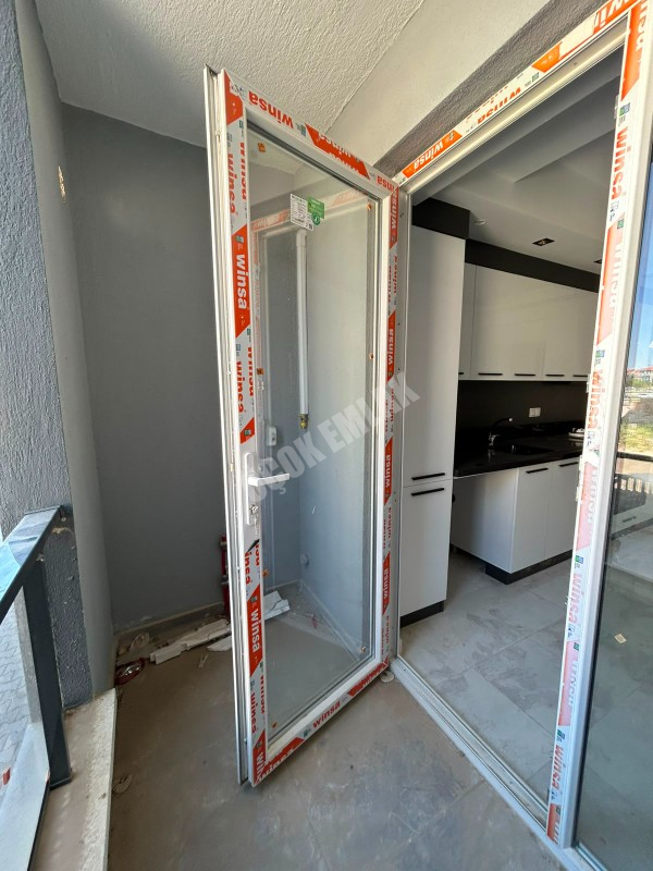 AFYON ÜÇOK EMLAKTAN KANLICA MAH SATILIK SIFIR 3+1 LÜX 1 KAT DAİRE