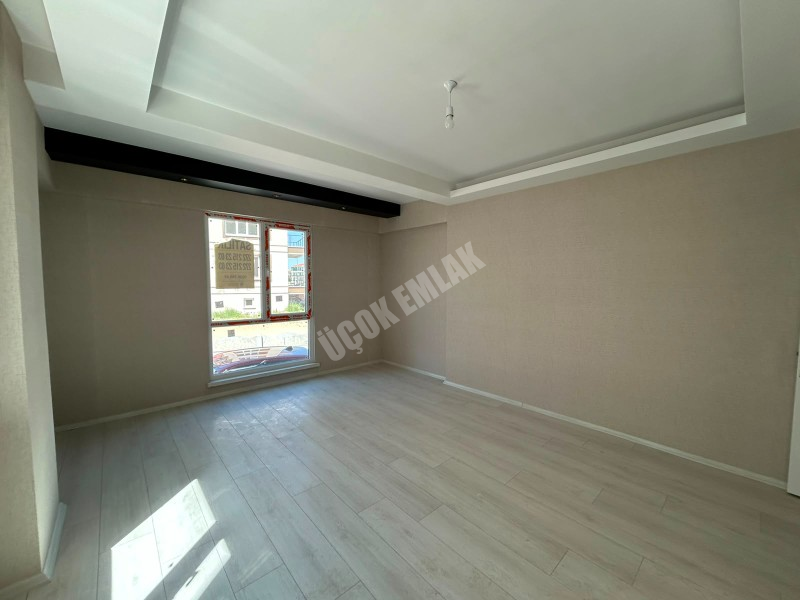 AFYON ÜÇOK EMLAKTAN KANLICA MAH SATILIK SIFIR 3+1 LÜX 1 KAT DAİRE