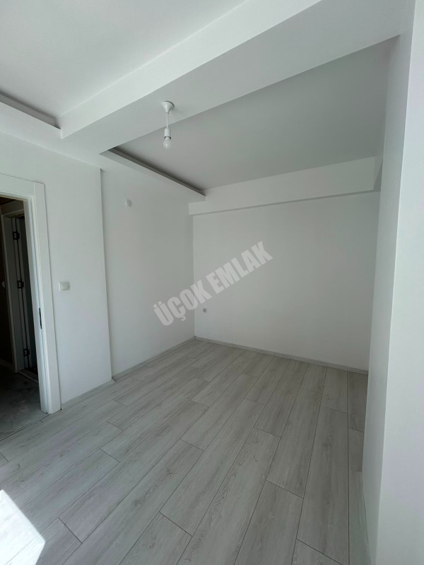 AFYON ÜÇOK EMLAKTAN KANLICA MAH SATILIK SIFIR 3+1 LÜX 1 KAT DAİRE