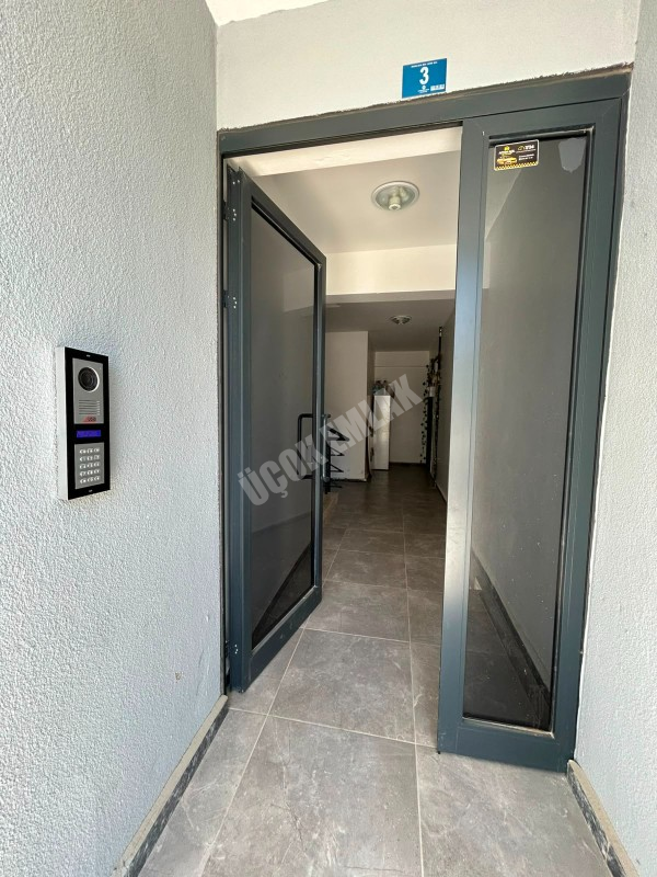 AFYON ÜÇOK EMLAKTAN KANLICA MAH SATILIK SIFIR 3+1 LÜX 1 KAT DAİRE