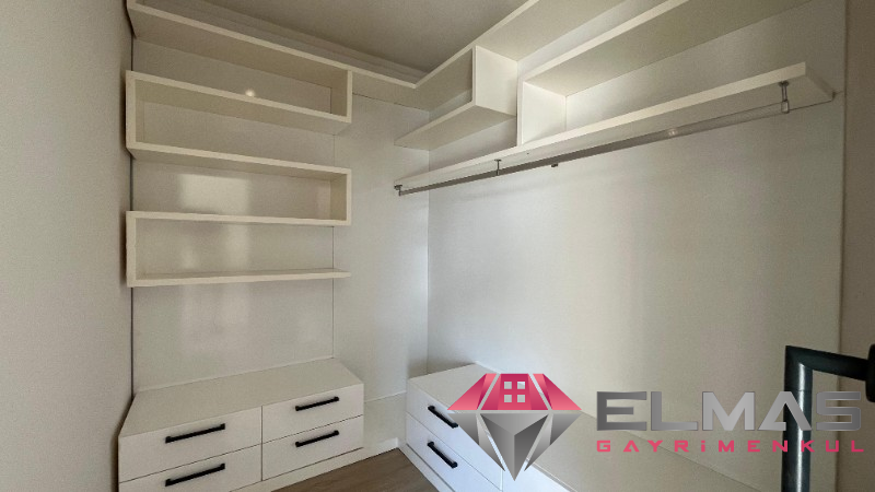 Elmas'tan Merkez'de Peyzajını Panoramik Seyredeceğiniz Geniş 4+1