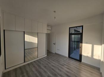 KKTC GİRNE ALSANCAKTA SİTE İÇERİSİNDE ANAYOLA VE DENİZE YAKIN SATILIK YENİ 2+1 DAİRELER