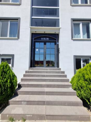 * AFYON ÜÇOK EMLAKTAN YENİCE MAH 120M² 3+1 TEMİZ BAKIMLI SİTE İÇERİSİNDE SATILIK DAİRE *